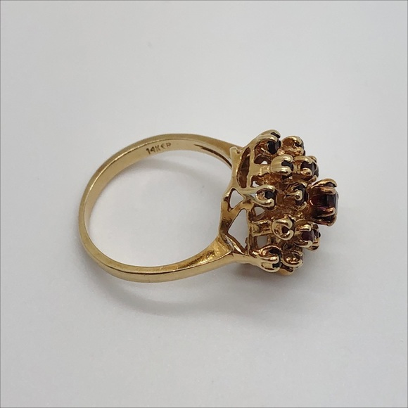 14k Yellow Gold Garnet mid century crown ring sz 6 - Picture 6 of 9